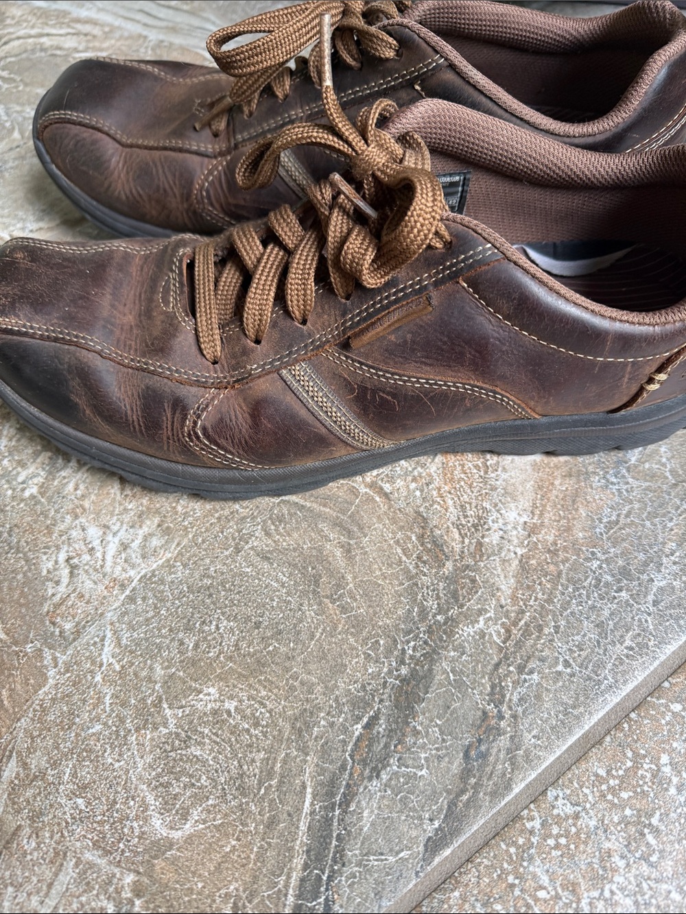 Skechers Men's Brown Leather Lace-Up shoes - Picture 4 of 8